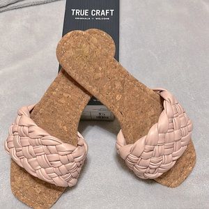 True Craft Sandals